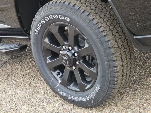 New 2026 RAM 2500 Laramie AWD/4WD image 5
