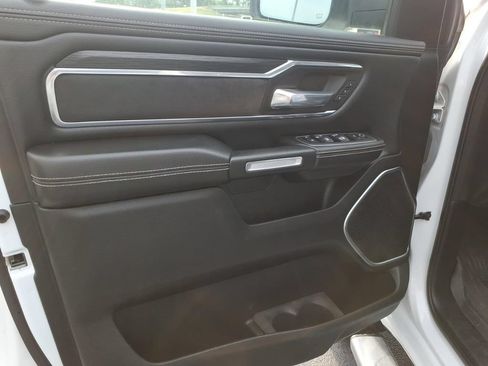Used 2023 RAM 1500 Laramie AWD/4WD image 11