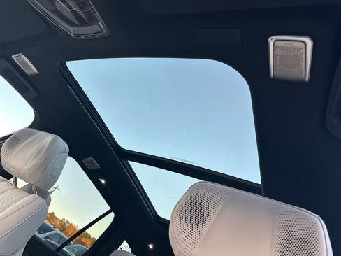 New 2026 Cadillac Vistiq Luxury image 30