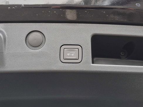 New 2026 GMC Terrain AT4 w/ Convenience Package III image 22