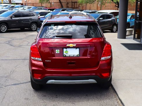 Used 2022 Chevrolet Trax LT w/ LT Convenience Package FWD image 10