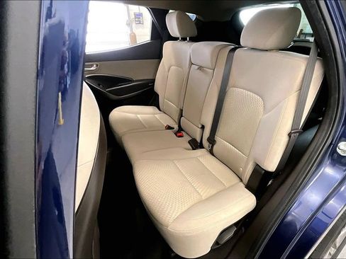 Used 2017 Hyundai Santa Fe Sport FWD image 27