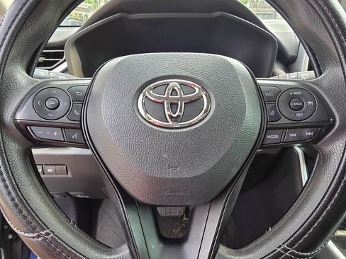 Used 2024 Toyota RAV4 XLE AWD/4WD image 21