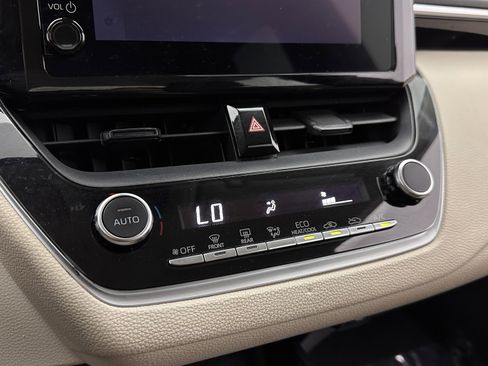 Used 2023 Toyota Corolla LE image 15