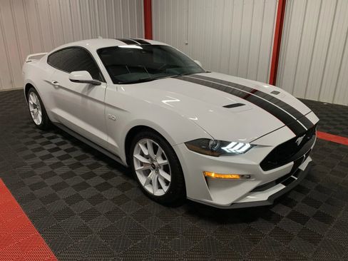 Used 2022 Ford Mustang GT Premium image 5