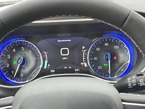 New 2026 Chrysler Pacifica Select image 30