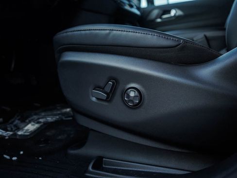 New 2026 Chrysler Voyager LX FWD image 21