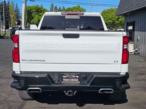 Used 2019 Chevrolet Silverado 1500 LT Trail Boss AWD/4WD image 4
