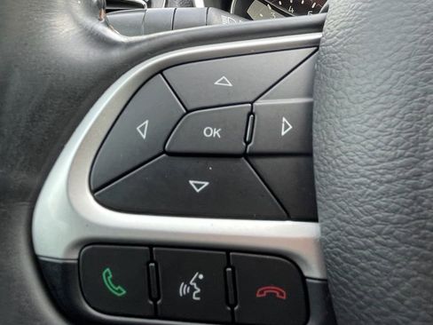 Used 2018 Jeep Compass Limited w/ Navigation Group AWD/4WD image 21
