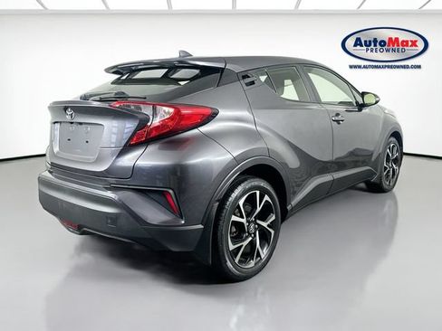 Used 2018 Toyota C-HR XLE FWD image 7