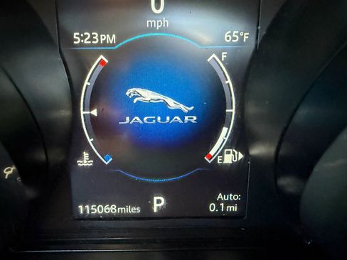 Used 2018 Jaguar XF R-Sport AWD/4WD image 23