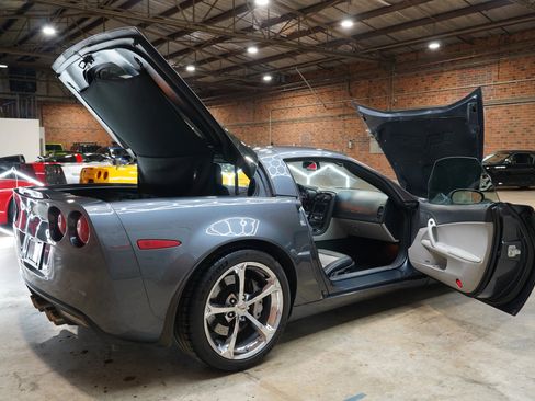 Used 2012 Chevrolet Corvette Grand Sport w/ 3LT Preferred Equipment Group image 27