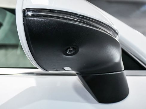 Used 2023 Porsche Cayenne AWD/4WD image 67