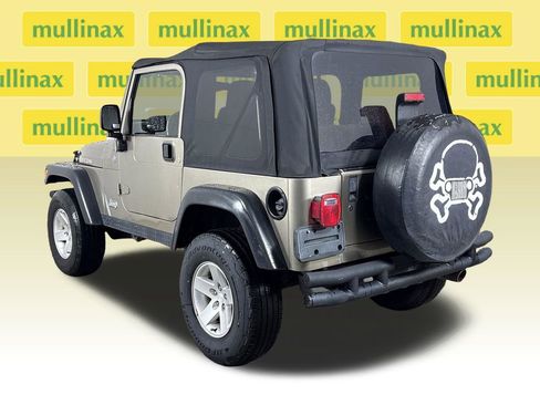 Used 2004 Jeep Wrangler Rubicon AWD/4WD image 11