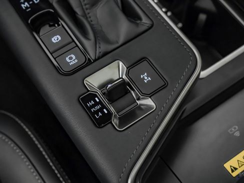 Used 2025 Lexus GX 550 w/ Accessory Package (2T) image 59