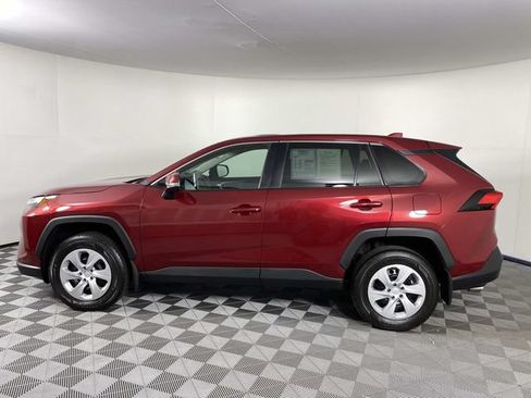 Used 2025 Toyota RAV4 LE AWD/4WD image 5