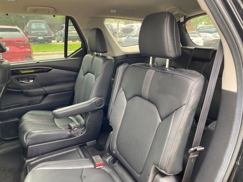 Used 2024 Honda Pilot EX-L image 3