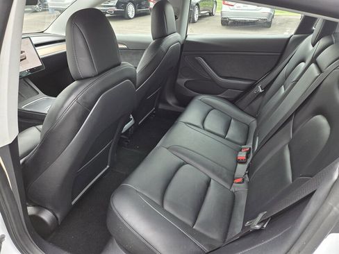 Used 2022 Tesla Model 3 Long Range AWD/4WD image 11