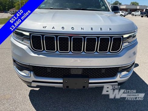 Used 2025 Jeep Wagoneer L Series II w/ 8-pass Seating Package AWD/4WD image 9