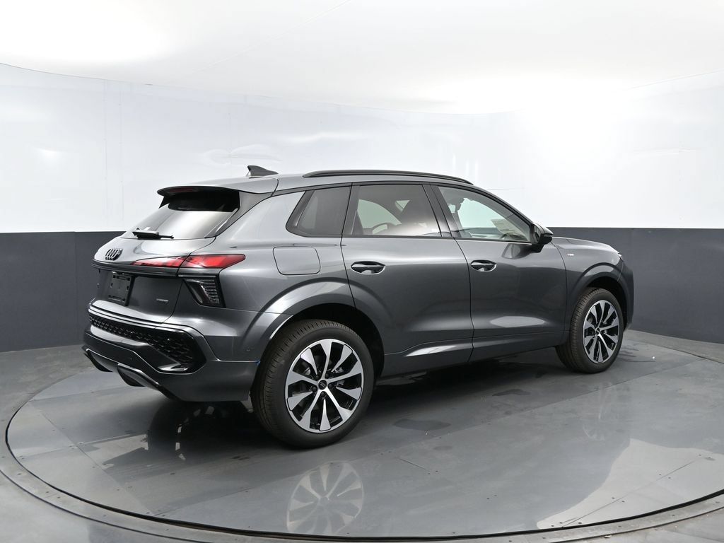 New 2026 Audi Q3 quattro 2.0T AWD/4WD image 23