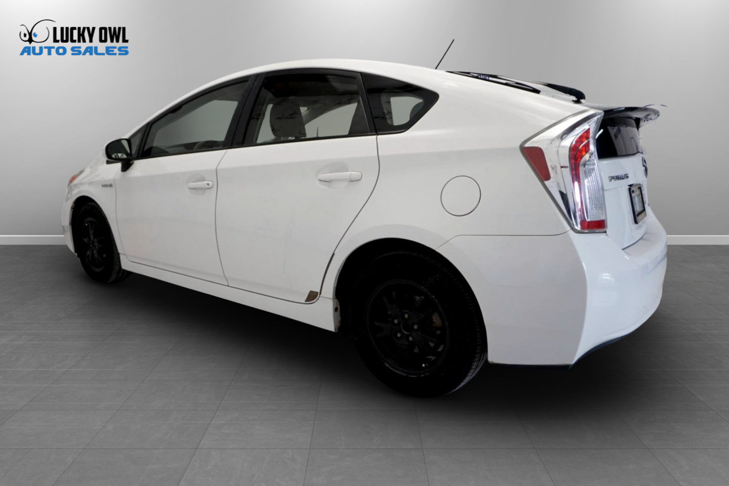 Used 2015 Toyota Prius Three FWD image 9