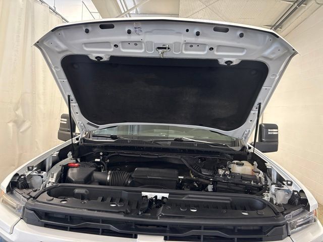 Used 2024 Chevrolet Silverado 2500 Custom w/ Custom Value Package AWD/4WD image 8