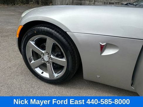 Used 2007 Pontiac Solstice Convertible w/ Premium Package image 11