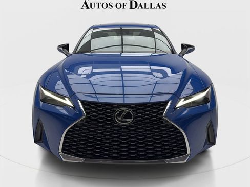 Used 2024 Lexus IS 300 w/ Comfort Package RWD image 3