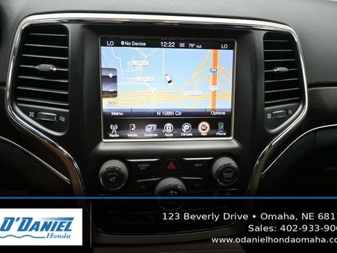 Used 2015 Jeep Grand Cherokee Limited w/ Trailer Tow Group IV AWD/4WD image 29