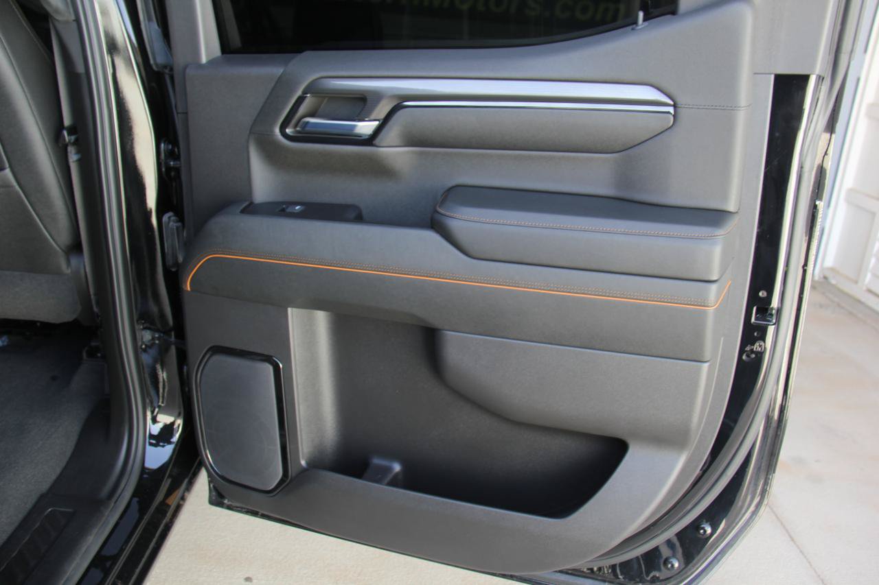 Used 2024 GMC Sierra 1500 AT4 w/ Technology Package AWD/4WD image 33