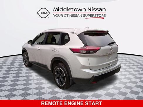 Certified 2024 Nissan Rogue SV w/ SV Premium Package AWD/4WD image 5
