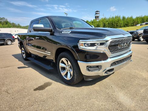 Used 2019 RAM 1500 Limited image 11