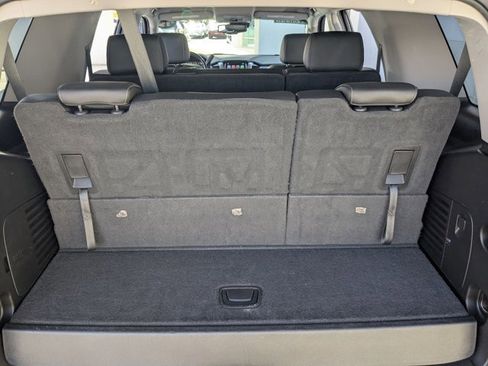 Used 2019 Chevrolet Tahoe LT RWD image 6