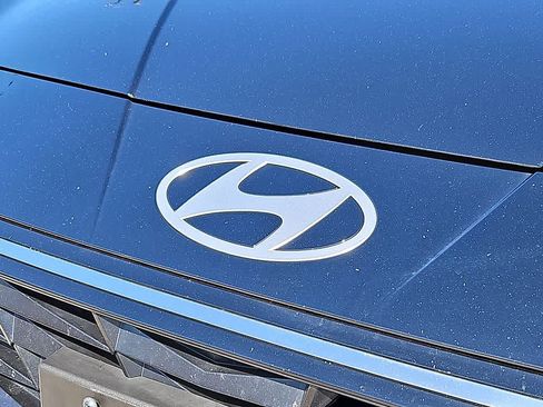 Used 2024 Hyundai Elantra SEL w/ Convenience Package FWD image 32
