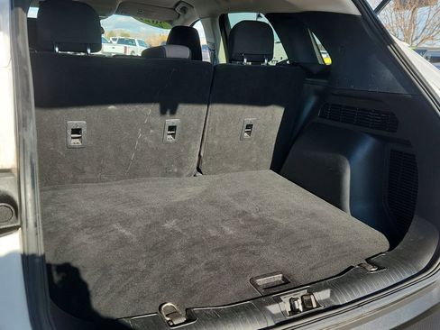 Used 2021 Ford Escape SE image 11