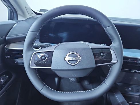 New 2025 Nissan Murano SL image 14