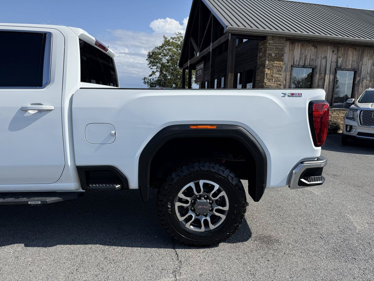 Used 2024 GMC Sierra 2500 SLE w/ SLE Convenience Package AWD/4WD image 38