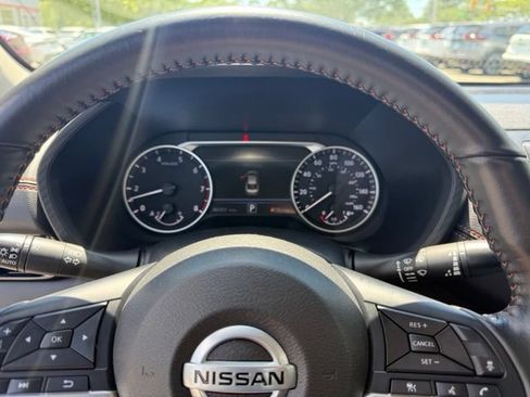 Used 2023 Nissan Sentra SR w/ Midnight Edition Package FWD image 19