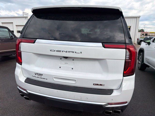 Used 2025 GMC Yukon Denali AWD/4WD image 13