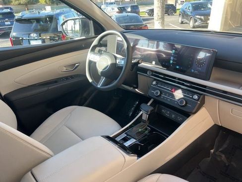 New 2026 Hyundai Tucson SE image 25