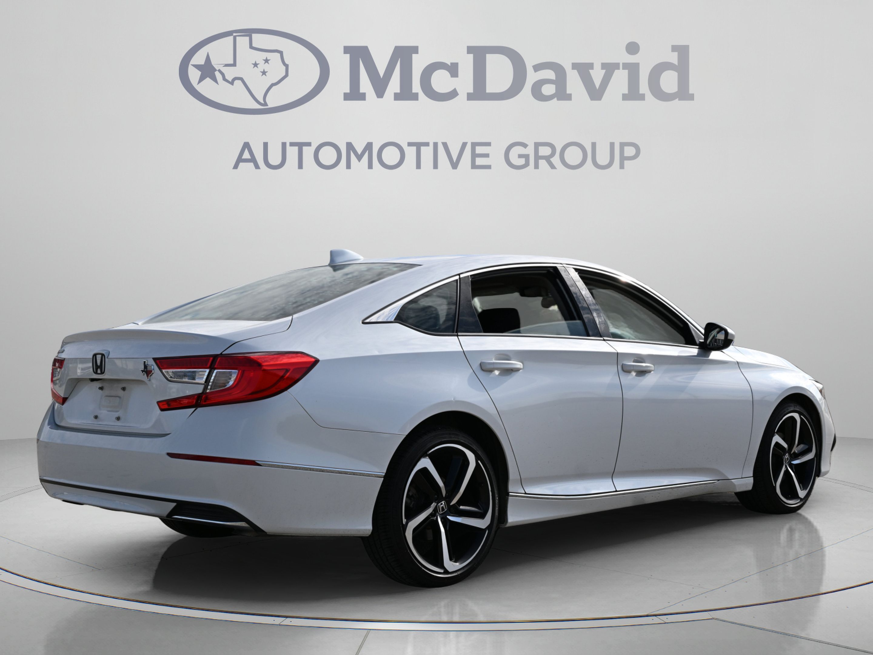 Used 2019 Honda Accord EX image 7