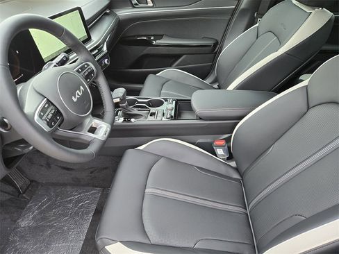 New 2026 Kia K5 GT-Line image 9