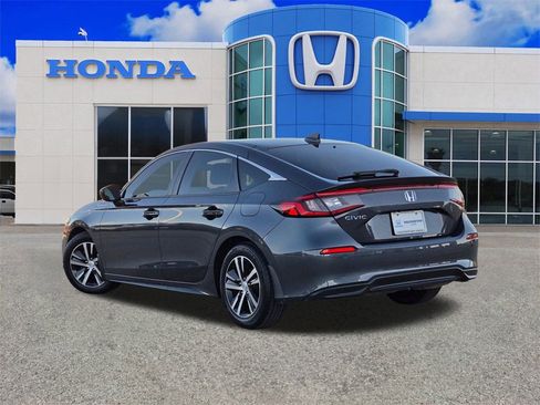 Used 2023 Honda Civic LX image 5
