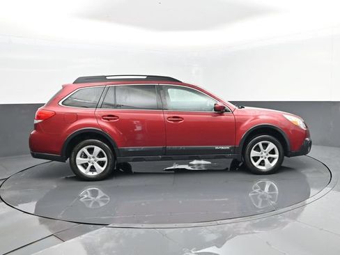 Used 2013 Subaru Outback 2.5i Premium AWD/4WD image 4