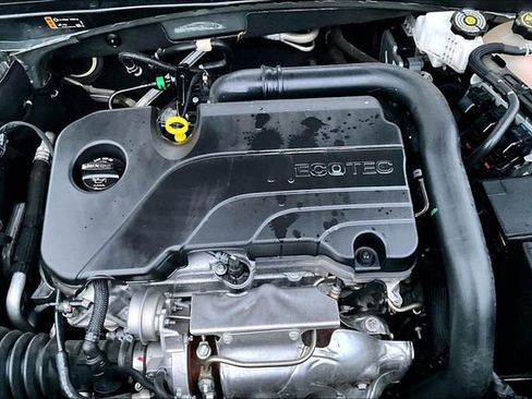 Used 2023 Chevrolet Malibu LT image 28