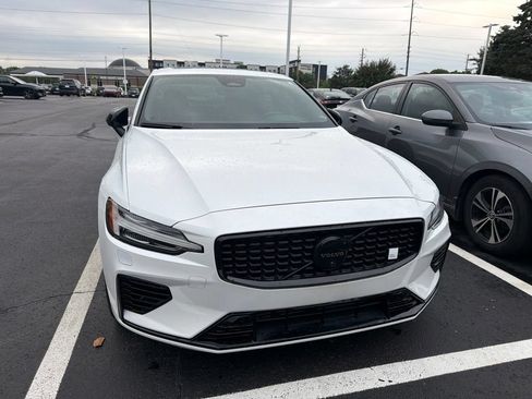 Used 2023 Volvo S60 T8 Ultimate AWD/4WD image 5