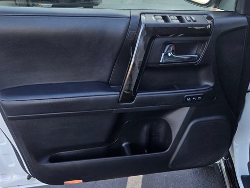 Used 2021 Toyota 4Runner Nightshade AWD/4WD image 9