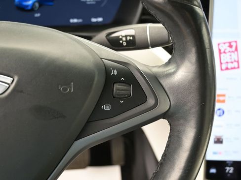 Used 2020 Tesla Model X Long Range AWD/4WD image 17