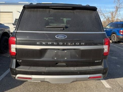 Used 2024 Ford Expedition Max XLT image 4