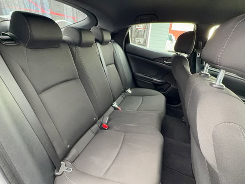 Used 2018 Honda Civic Sport image 22